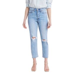 NWT Viral Levi's Light Blue Cropped Distressed Wedgie Straight Jeans - Size 30